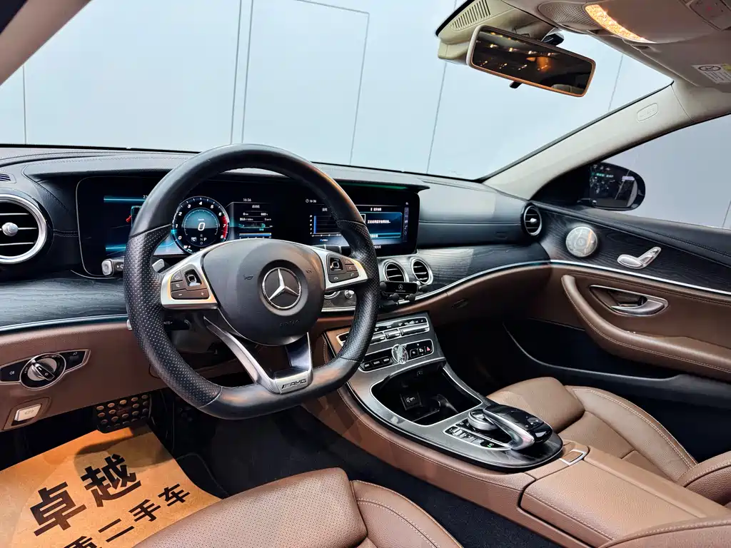 Mercedes-Benz Mercedes-Benz E-Class 2018 E 200 L Sport 2018 - thumbnail 18