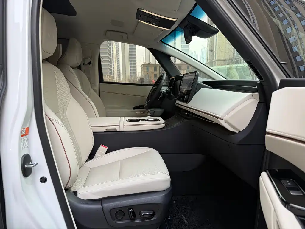 Lexus Lexus LM 300h Six-Seat Executive Edition 2025 2025 - thumbnail 11