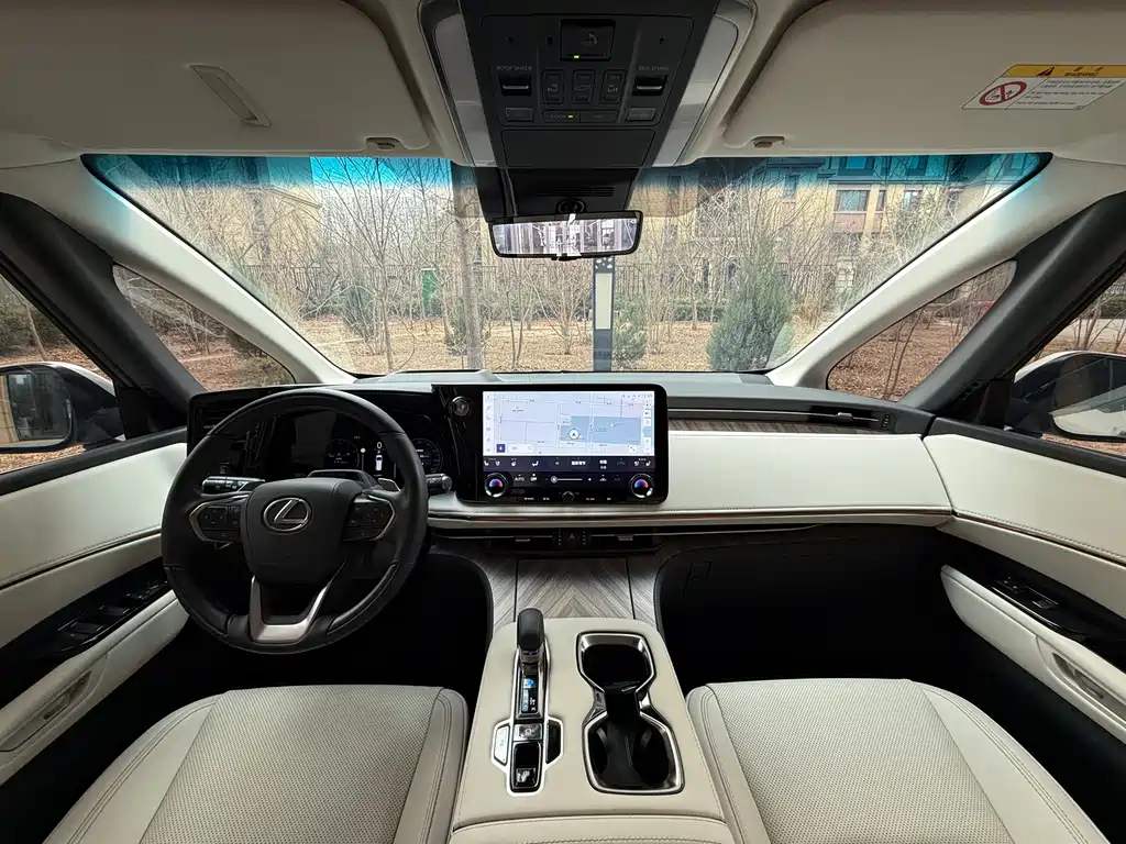 Lexus Lexus LM 300h Six-Seat Executive Edition 2025 2025 - thumbnail 17
