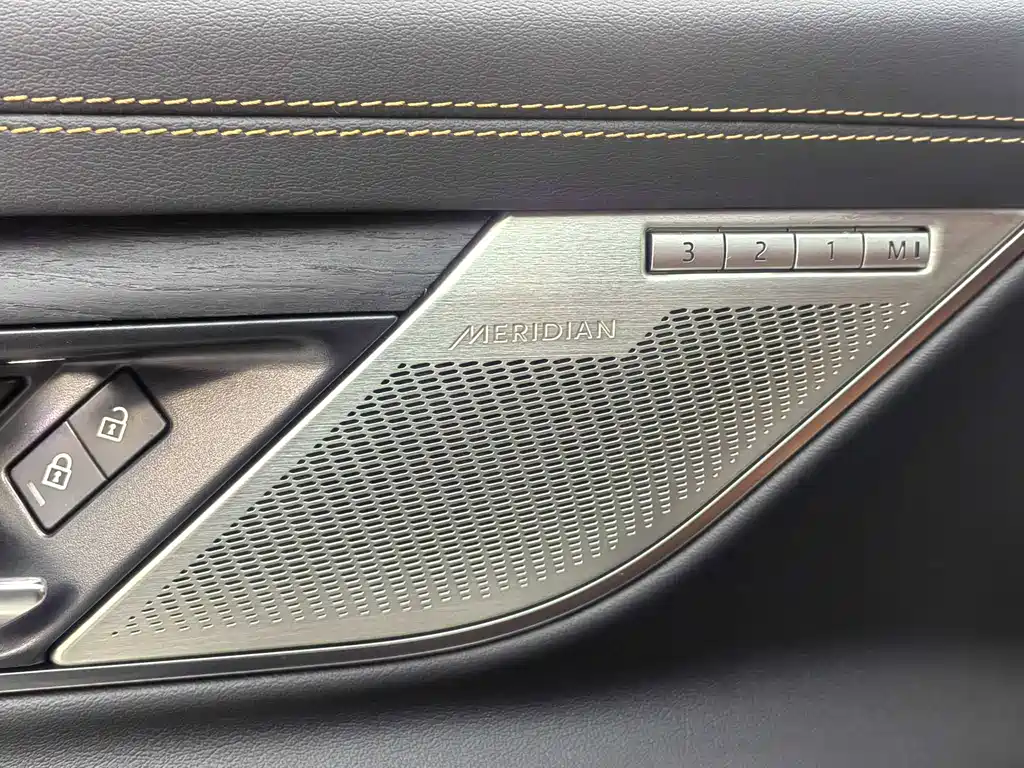 Jaguar Jaguar XFL 2022 XFL 2.0T P300 AWD Flagship Sport Edition 2022 - thumbnail 19
