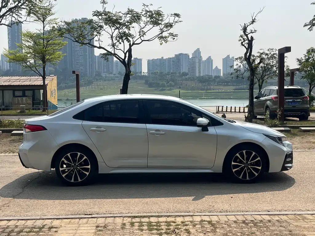 Toyota Toyota Corolla 2021 185T CVT Sport Edition 2021 - thumbnail 6
