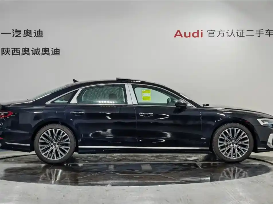 Audi Audi A8 2025 A8L 50 TFSI quattro Premium Selection 2026 - thumbnail 3