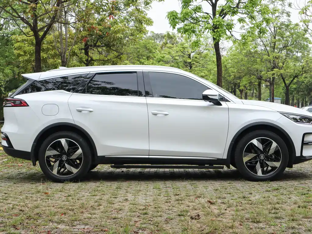 BYD BYD Tang NEV 2023 DM-i Champion Edition 112KM Premium Model 2023 - thumbnail 6