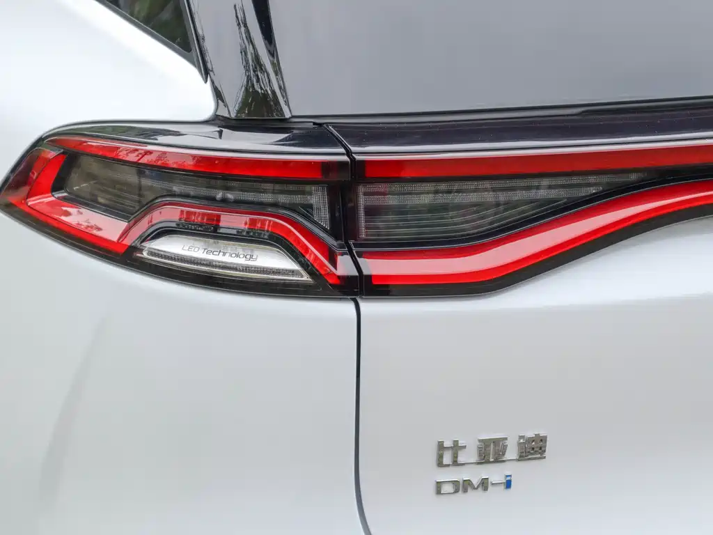BYD BYD Tang NEV 2023 DM-i Champion Edition 112KM Premium Model 2023 - thumbnail 20