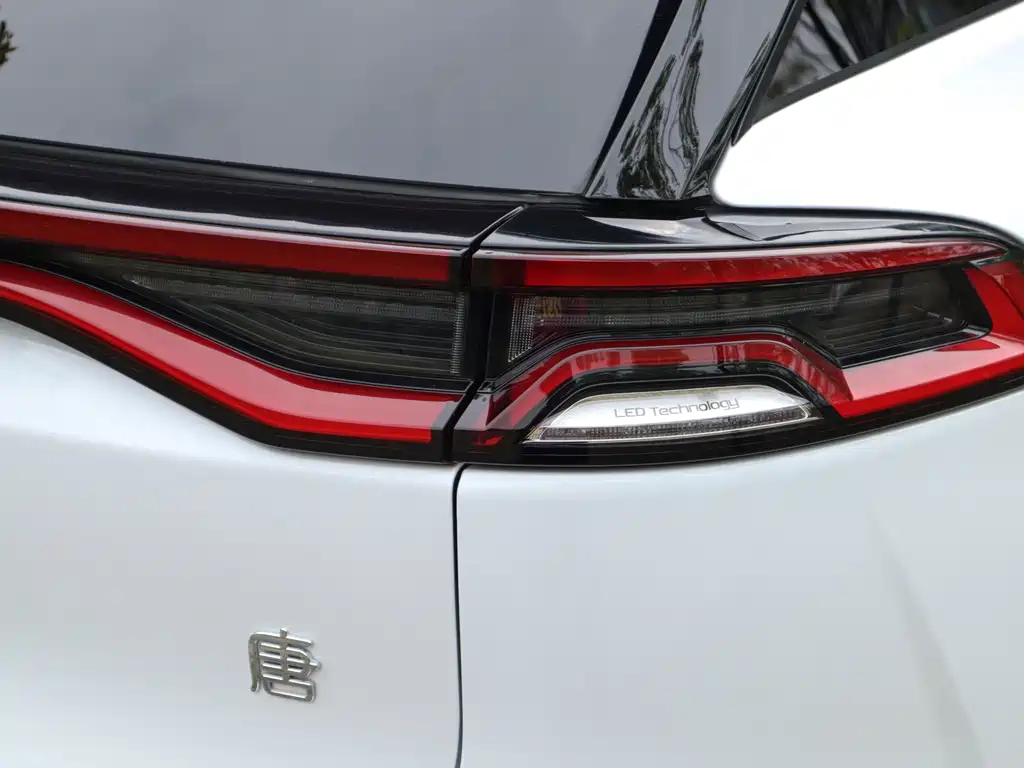 BYD BYD Tang NEV 2023 DM-i Champion Edition 112KM Premium Model 2023 - thumbnail 21