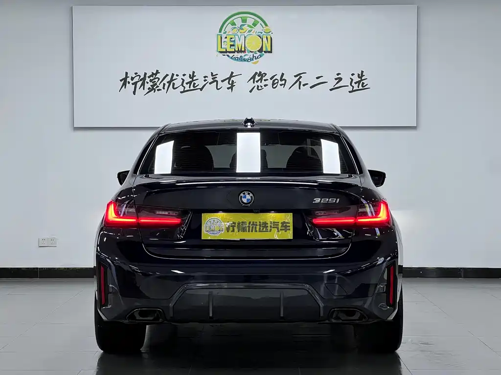 BMW BMW 3 Series 2023 325i M Sport Shadow Night Package 2023 - thumbnail 5