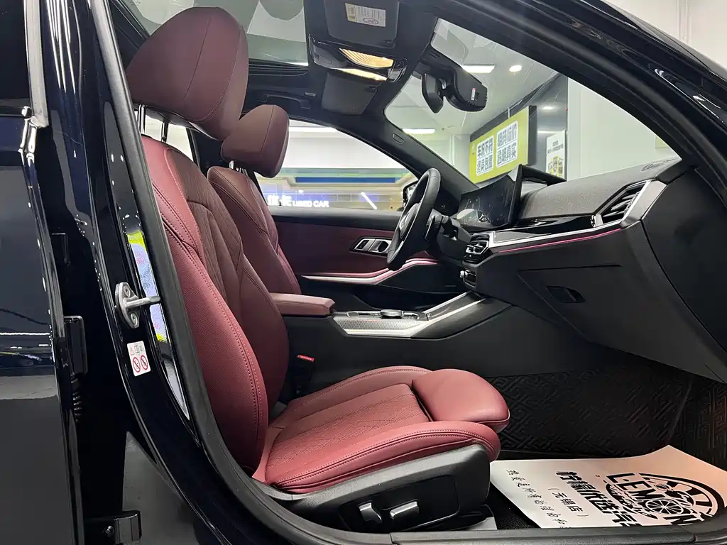 BMW BMW 3 Series 2023 325i M Sport Shadow Night Package 2023 - thumbnail 21