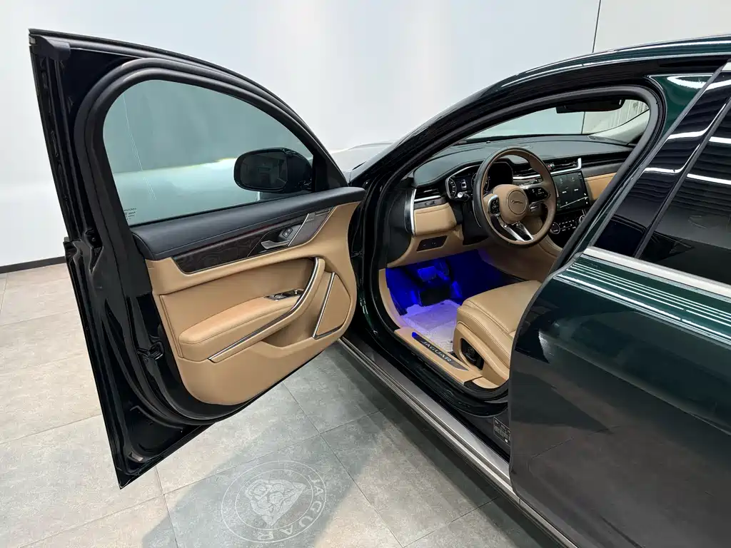 Jaguar Jaguar XFL 2024 2.0T P250 RWD Luxury Premium Edition 2025 - thumbnail 5