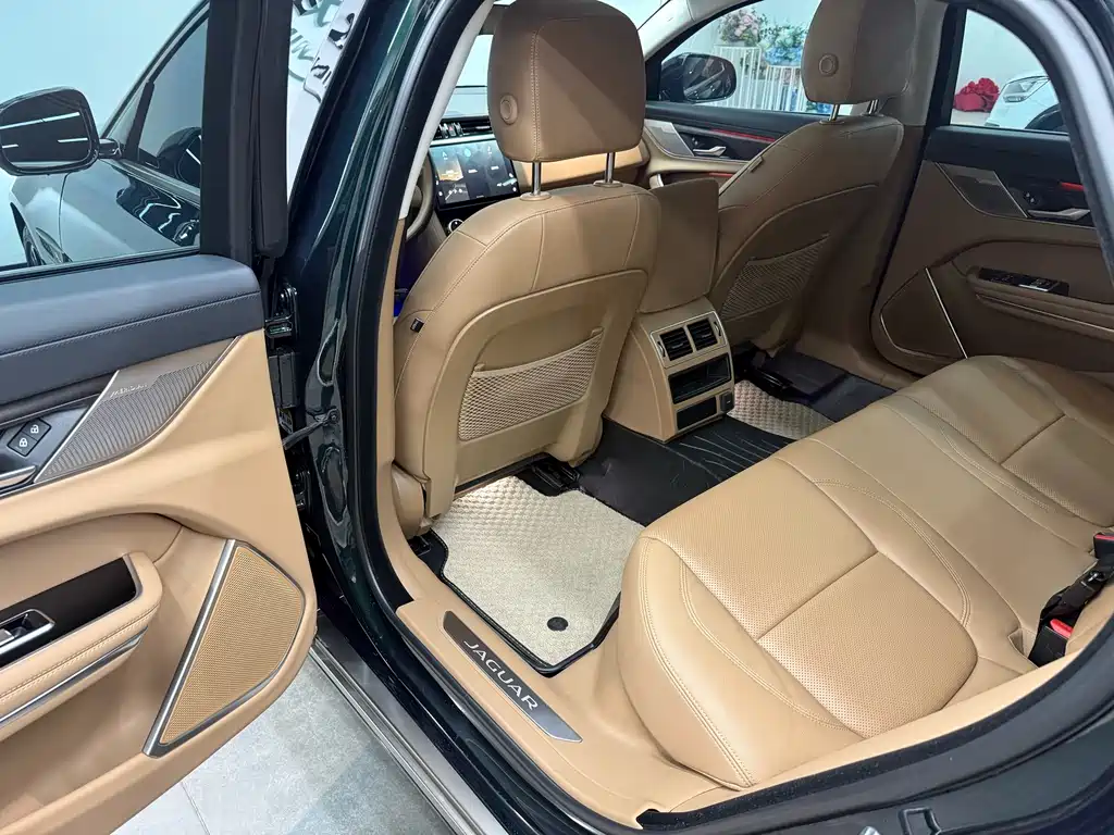 Jaguar Jaguar XFL 2024 2.0T P250 RWD Luxury Premium Edition 2025 - thumbnail 8
