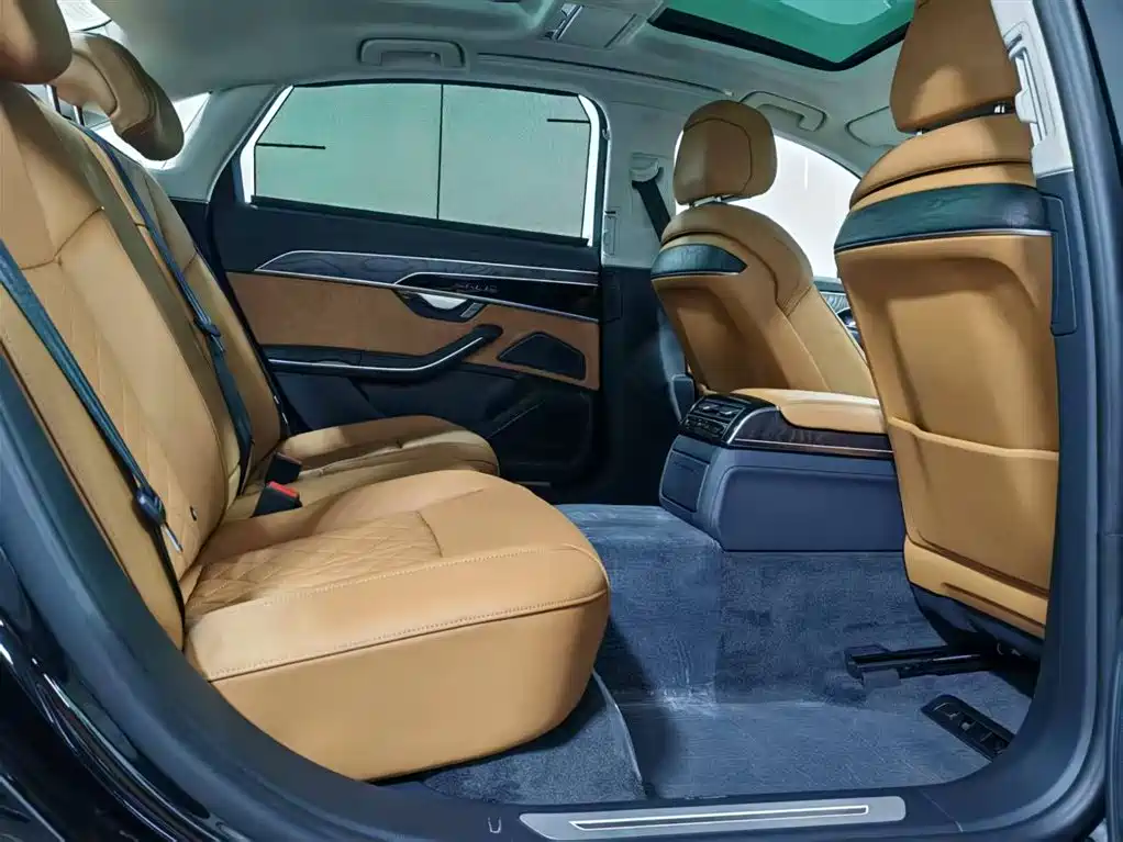 Audi Audi A8 2025 A8L 50 TFSI quattro Premium Selection 2026 - thumbnail 6