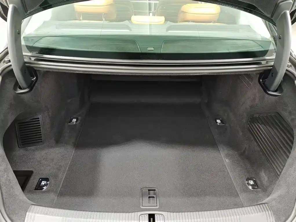 Audi Audi A8 2025 A8L 50 TFSI quattro Premium Selection 2026 - thumbnail 17