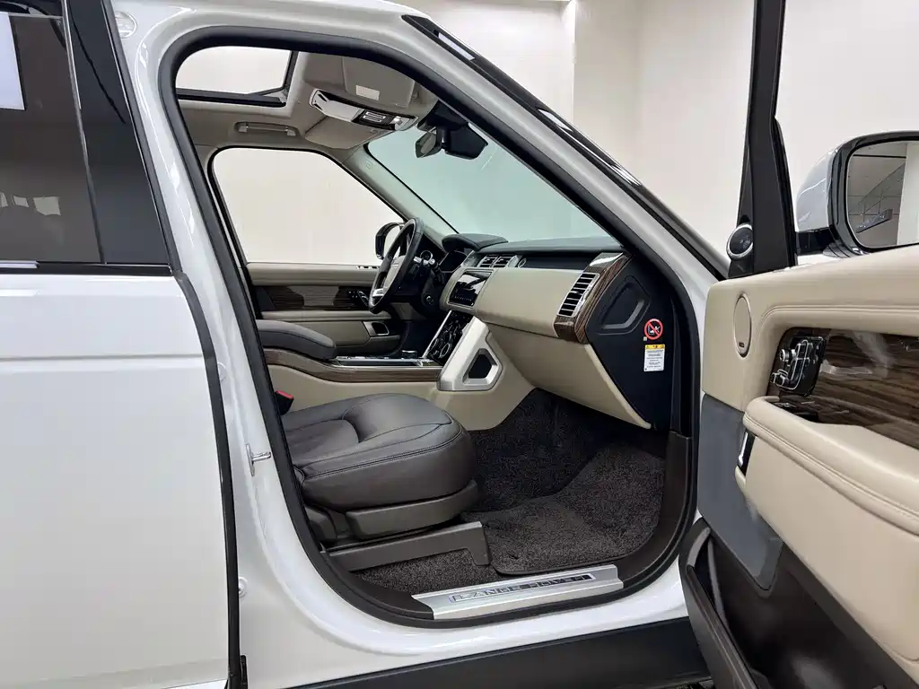 Land Rover Range Rover 2018 3.0 SC V6 Vogue Autobiography Long Wheelbase 2018 - thumbnail 17