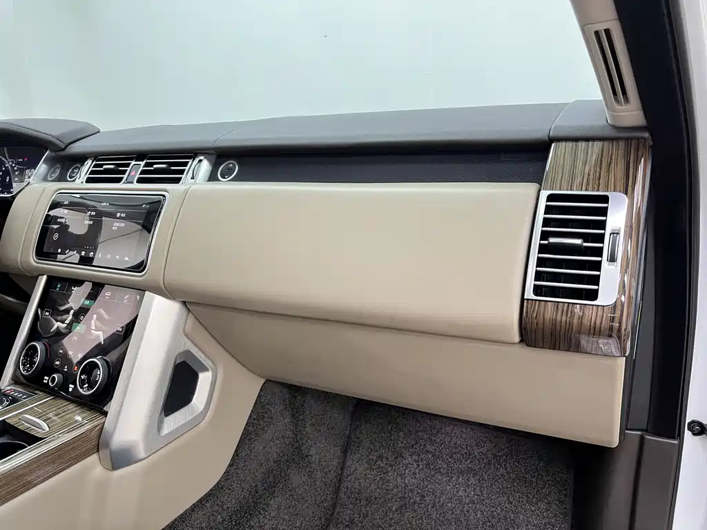 Land Rover Range Rover 2018 3.0 SC V6 Vogue Autobiography Long Wheelbase 2018 - thumbnail 25