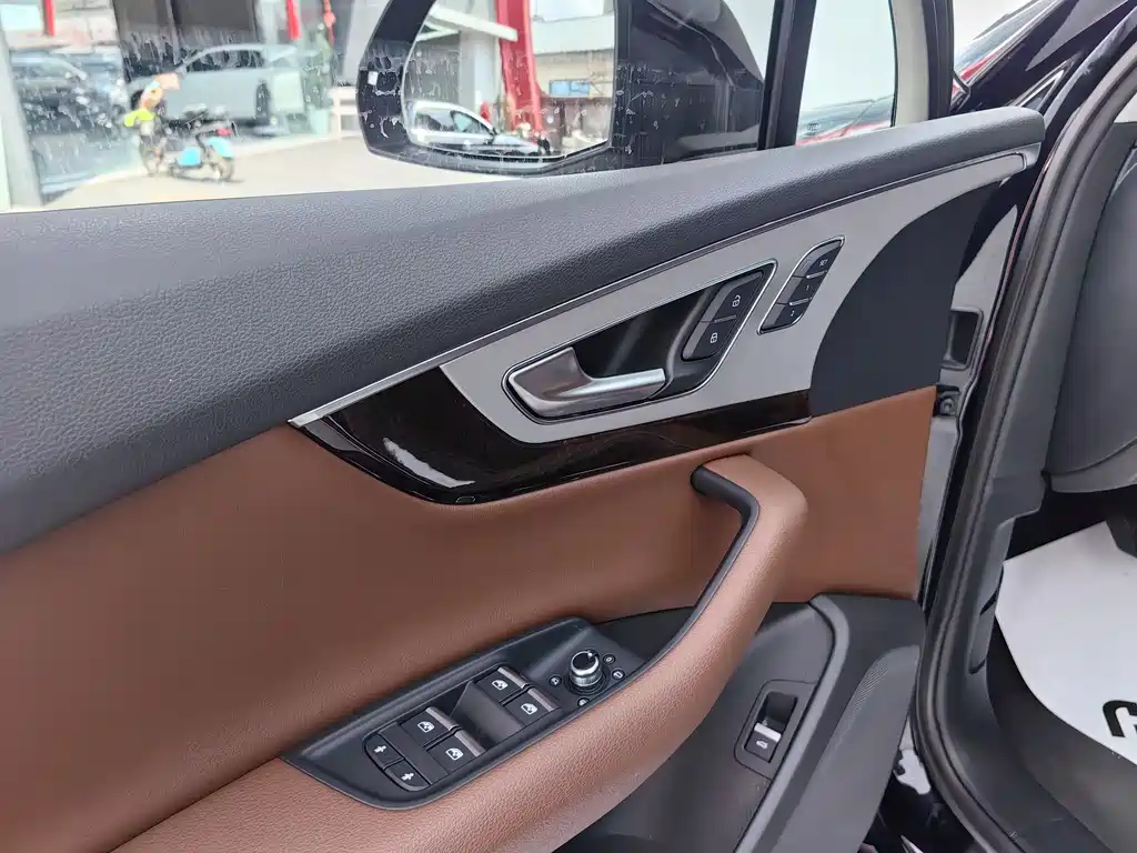Audi Audi Q7 2019 45 TFSI S line Sport 2019 - thumbnail 5