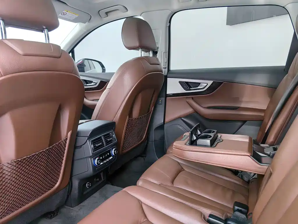 Audi Audi Q7 2019 45 TFSI S line Sport 2019 - thumbnail 18