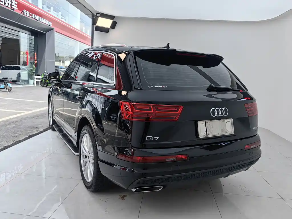 Audi Audi Q7 2019 45 TFSI S line Sport 2019 - thumbnail 28