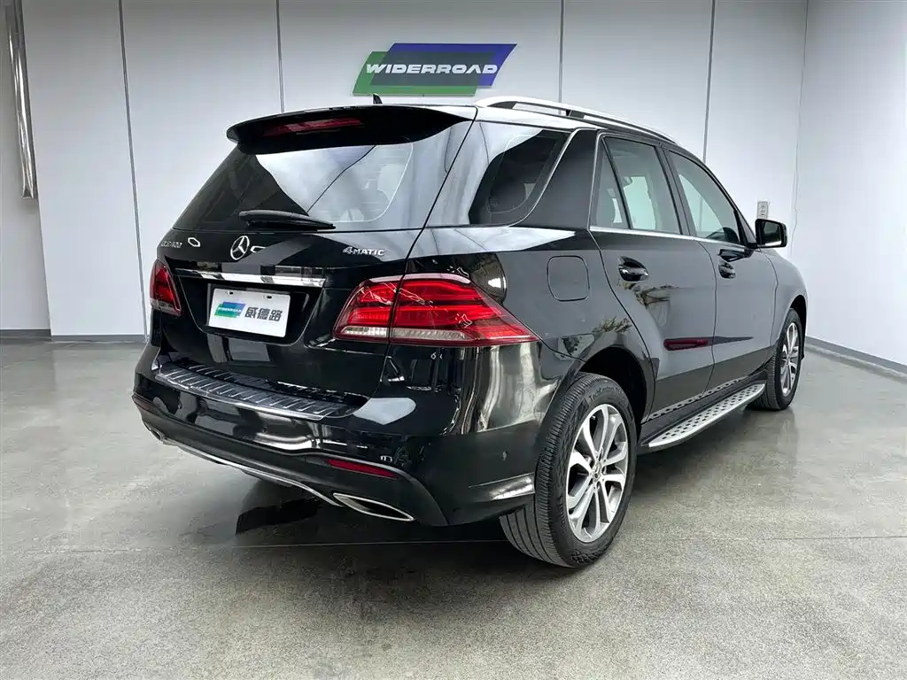 Mercedes-Benz Mercedes-Benz GLE 2018 GLE 320 4MATIC Luxury Edition 2018 - thumbnail 3