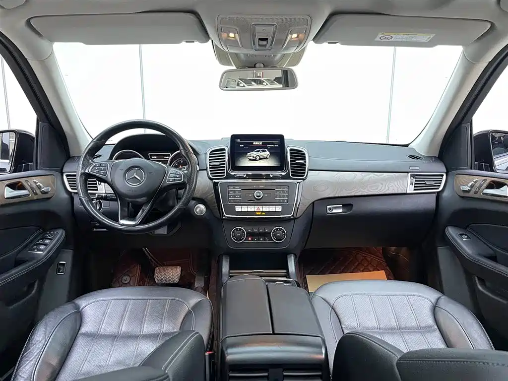 Mercedes-Benz Mercedes-Benz GLE 2018 GLE 320 4MATIC Luxury Edition 2018 - thumbnail 19