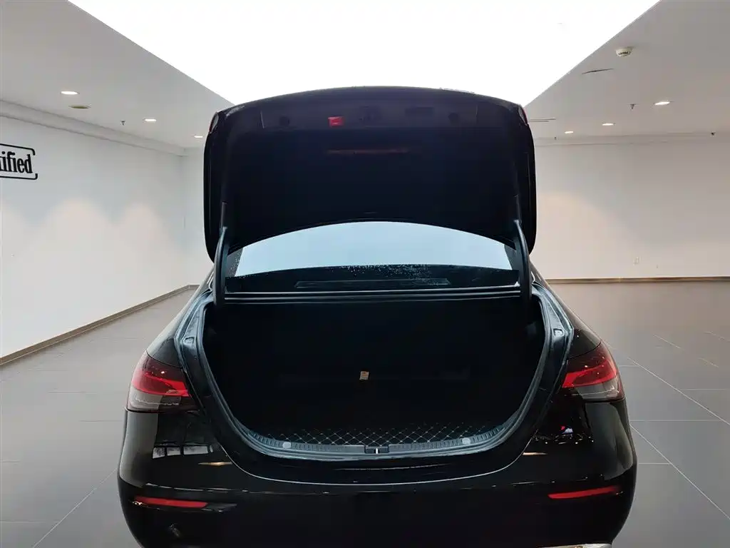 Mercedes-Benz Mercedes-Benz E-Class 2023 E 260 L 2023 - thumbnail 9