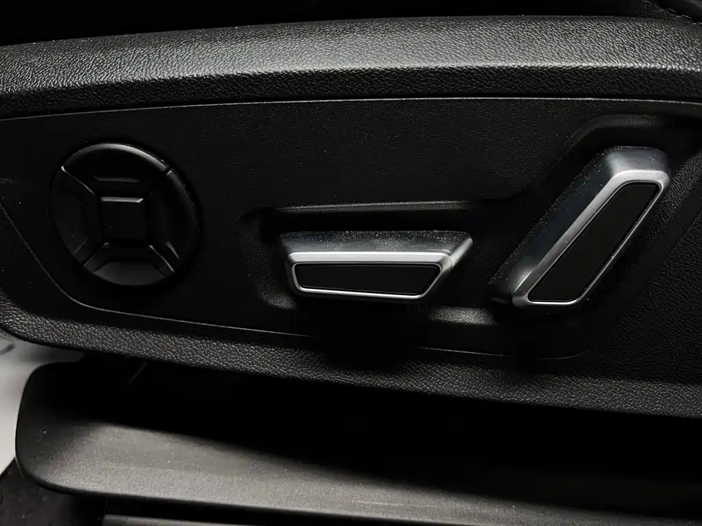 Audi Audi A6L 2023 45 TFSI Premium Dynamic Edition 2022 - thumbnail 18