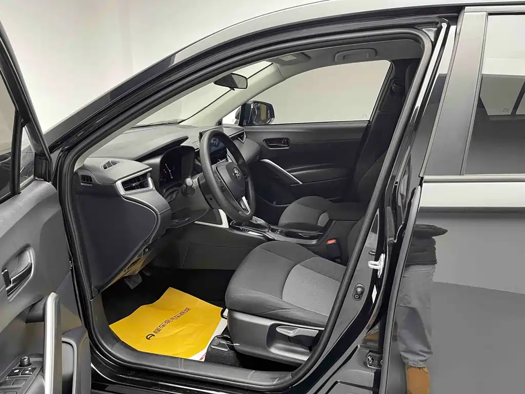 Toyota Honda Breeze 2023 2.0L CVT Elite Edition 2024 - thumbnail 9