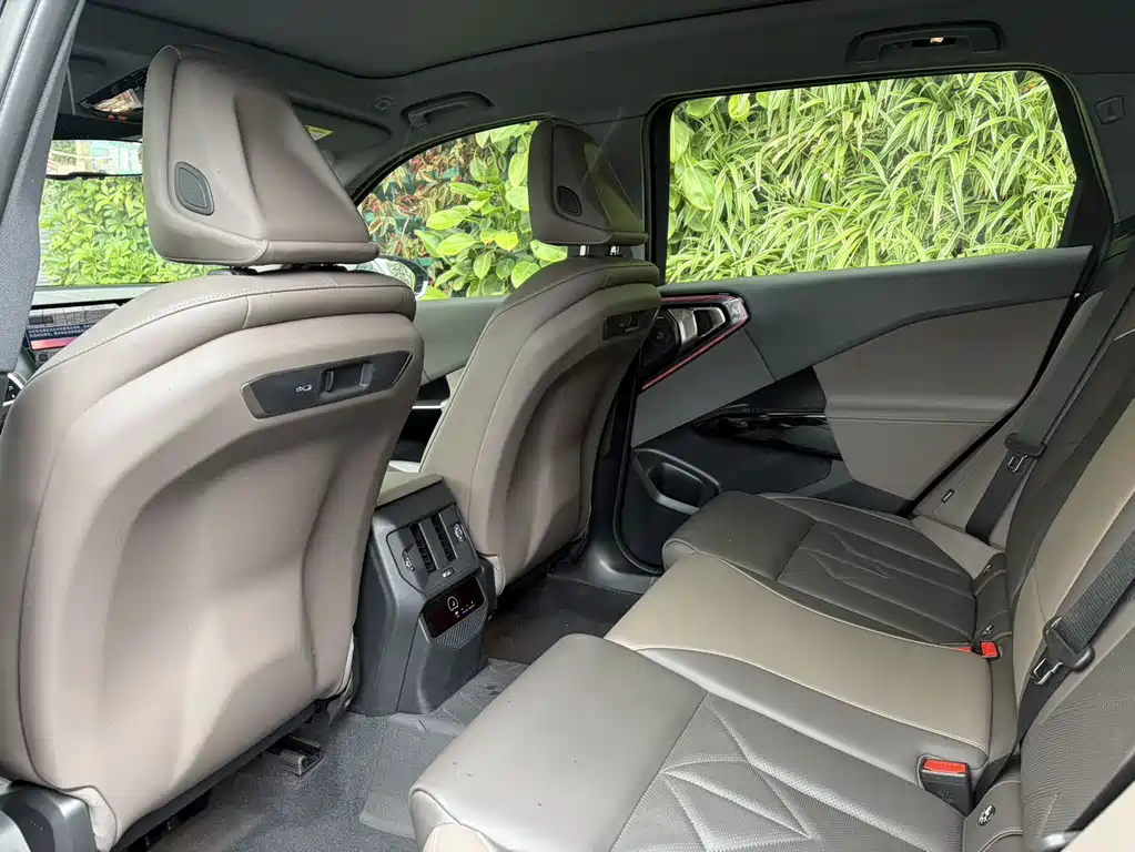 BMW BMW X3 2025 xDrive30L Premium M Sport Package 2025 - thumbnail 12