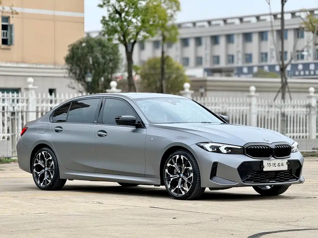BMW BMW 3 Series 2025 330Li 50th Anniversary Limited Edition 2025 - thumbnail 3