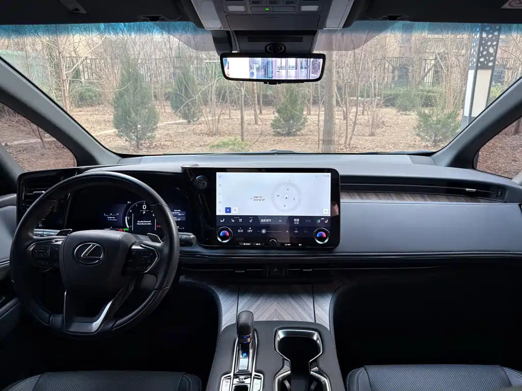 Lexus Lexus LM 350h 7-seater Elegant Edition 2023 2025 - thumbnail 9