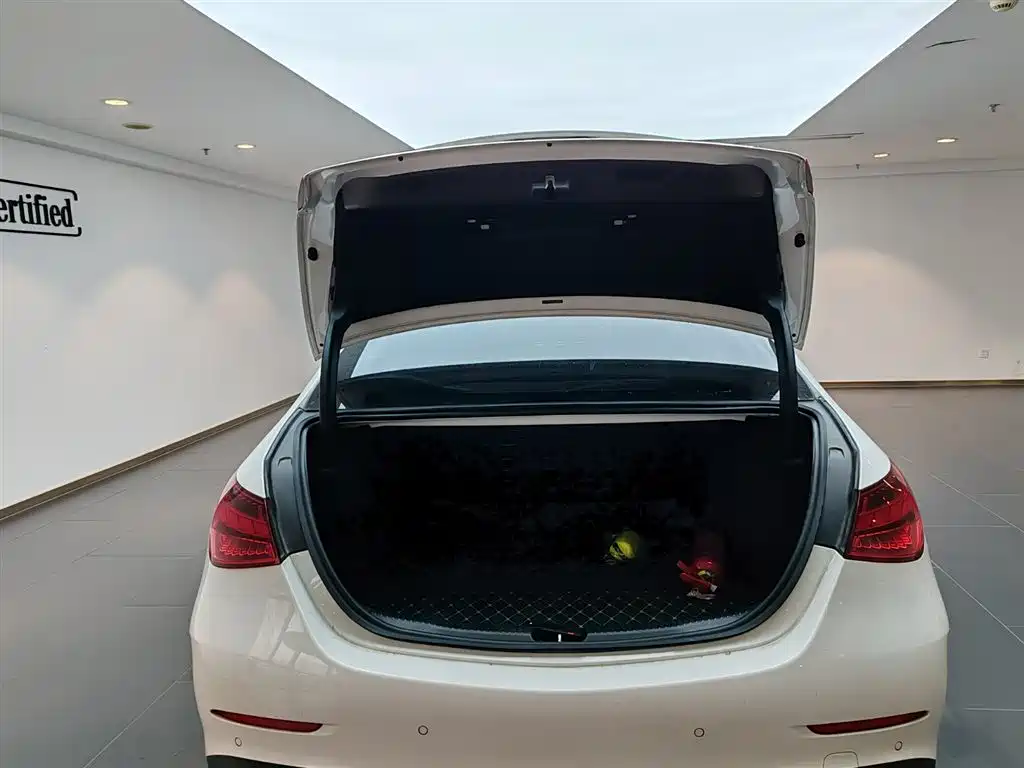 Mercedes-Benz Mercedes-Benz C-Class 2023 C 260 L Sport Edition 2023 - thumbnail 13