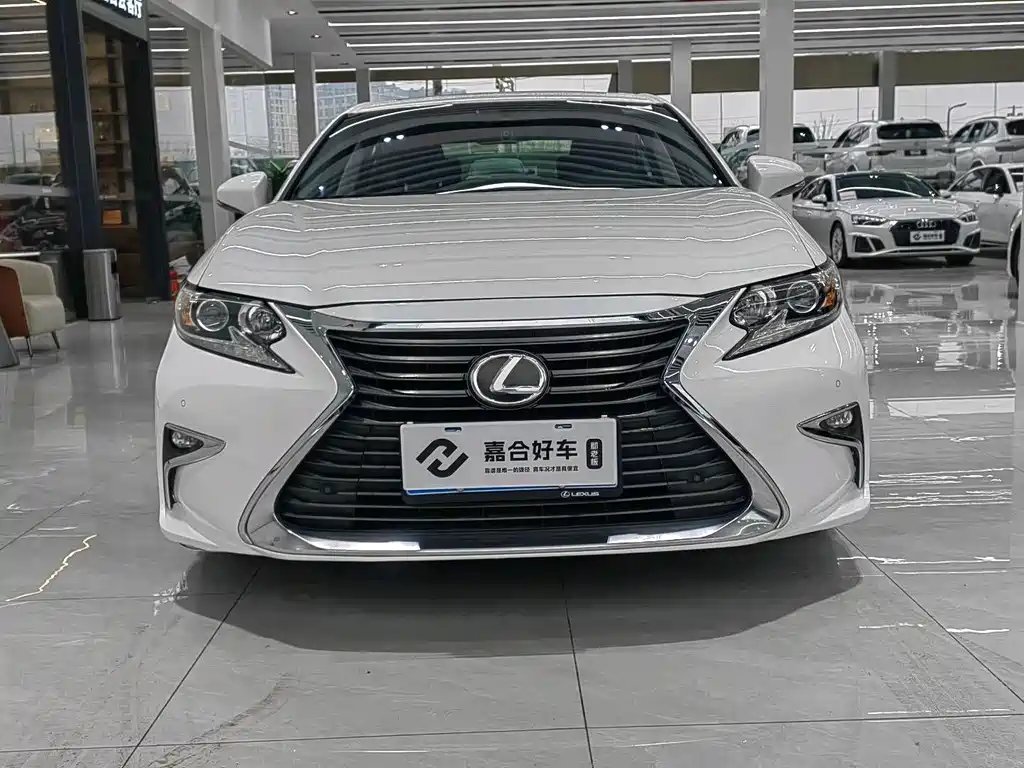 Lexus Lexus ES 2015 ES 200 Luxury 2016 - thumbnail 2