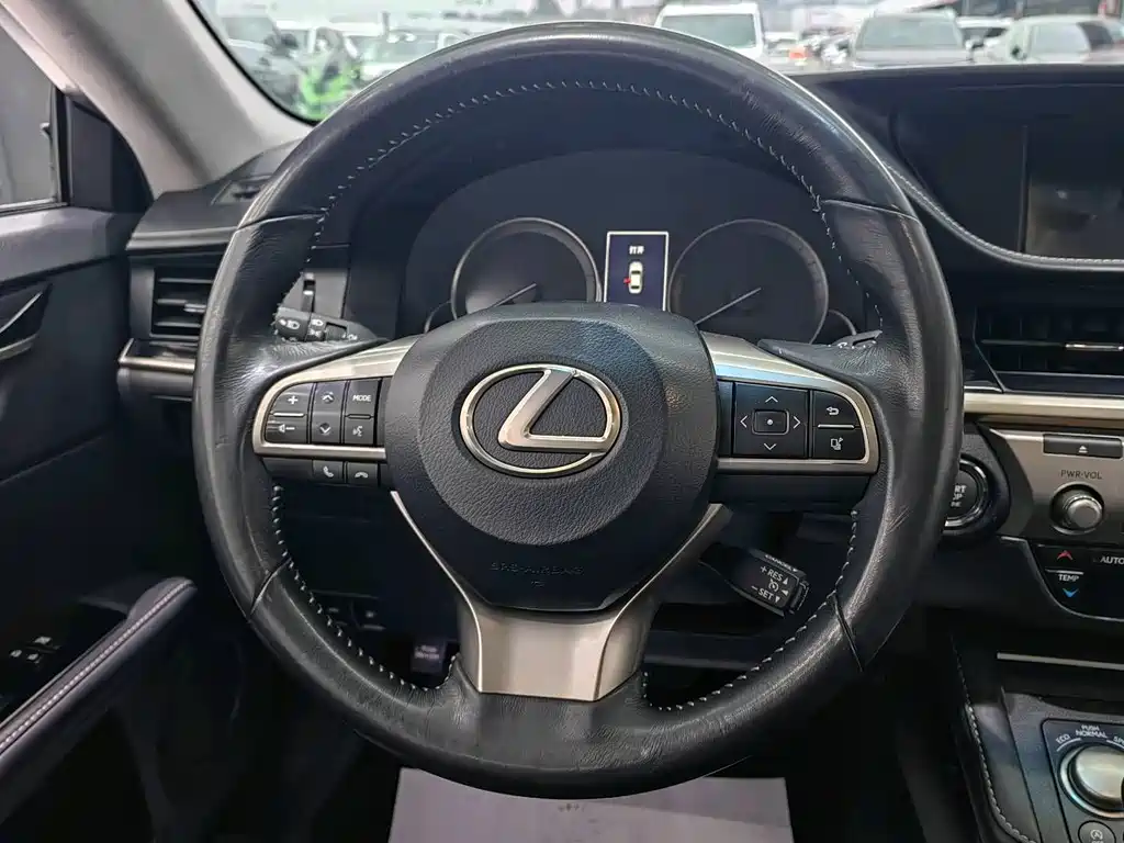 Lexus Lexus ES 2015 ES 200 Luxury 2016 - thumbnail 14