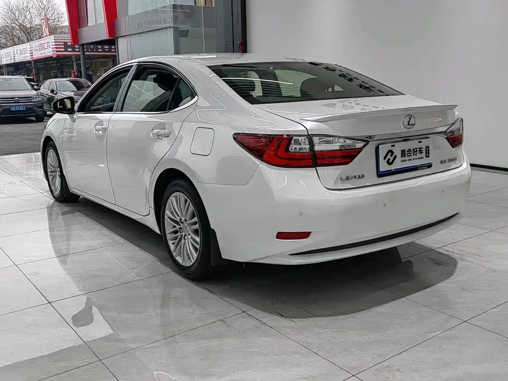 Lexus Lexus ES 2015 ES 200 Luxury 2016 - thumbnail 18