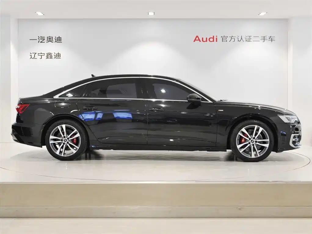 Audi Audi A6L 2024 40 TFSI Luxury Dynamic Model 2025 - thumbnail 3