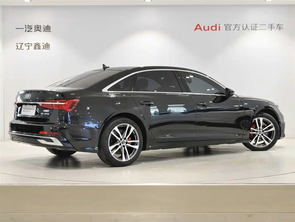 Audi Audi A6L 2024 40 TFSI Luxury Dynamic Model 2025 - thumbnail 4