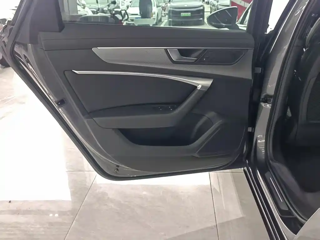 Audi Audi A6L 2021 45 TFSI 2021 - thumbnail 12