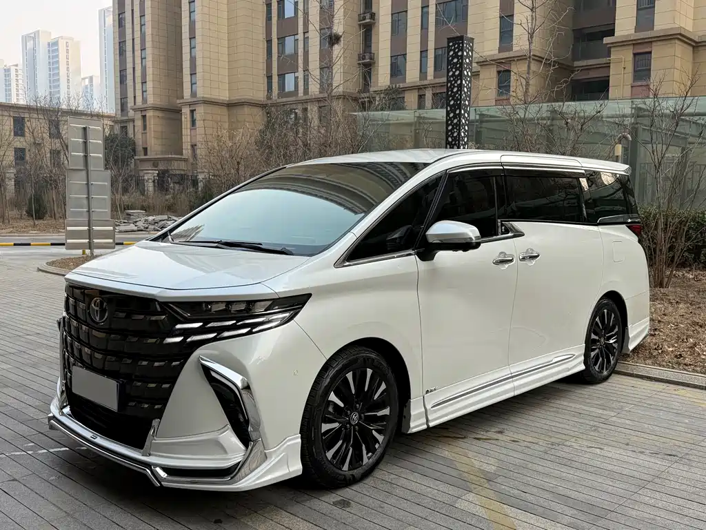 Toyota 2024 Toyota Alphard 2.5L Hybrid Premium Edition 2024 - thumbnail 2