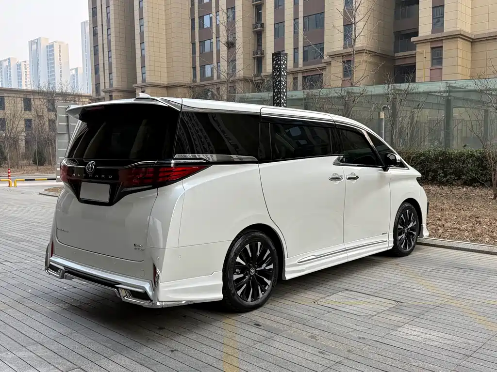 Toyota 2024 Toyota Alphard 2.5L Hybrid Premium Edition 2024 - thumbnail 5
