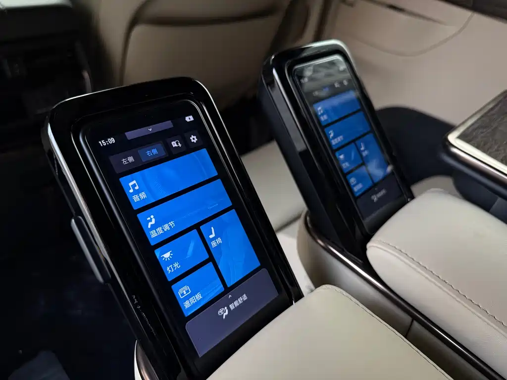 Toyota 2024 Toyota Alphard 2.5L Hybrid Premium Edition 2024 - thumbnail 16