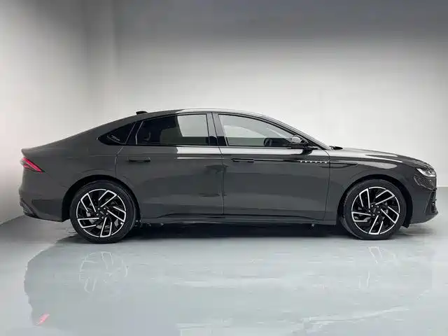 Lincoln Lincoln Zephyr 2022 iCool Elite 2023 - thumbnail 8