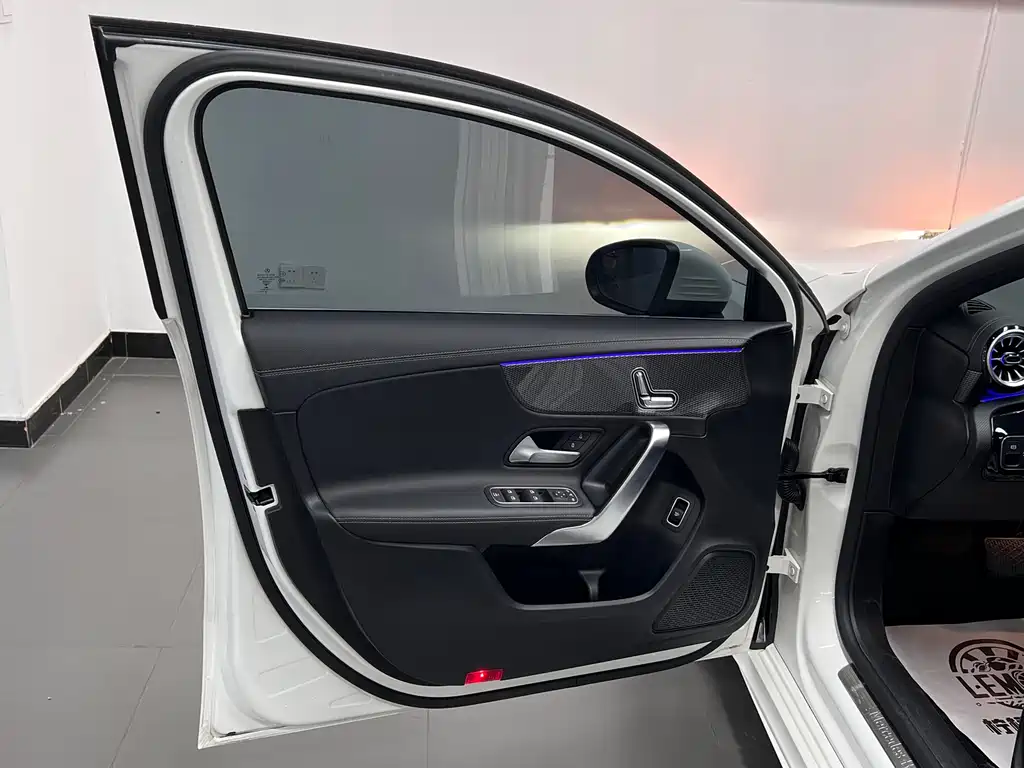 Mercedes-Benz 2022 Mercedes-Benz A-Class A 200 L Sport Sedan Style 2022 - thumbnail 14
