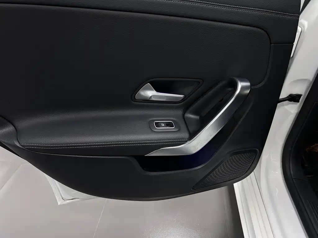 Mercedes-Benz 2022 Mercedes-Benz A-Class A 200 L Sport Sedan Style 2022 - thumbnail 19