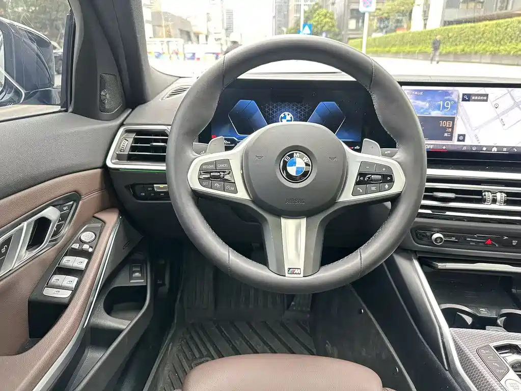 BMW 2024 BMW 3 Series 330Li M Sport Shadowline Package 2024 - thumbnail 15
