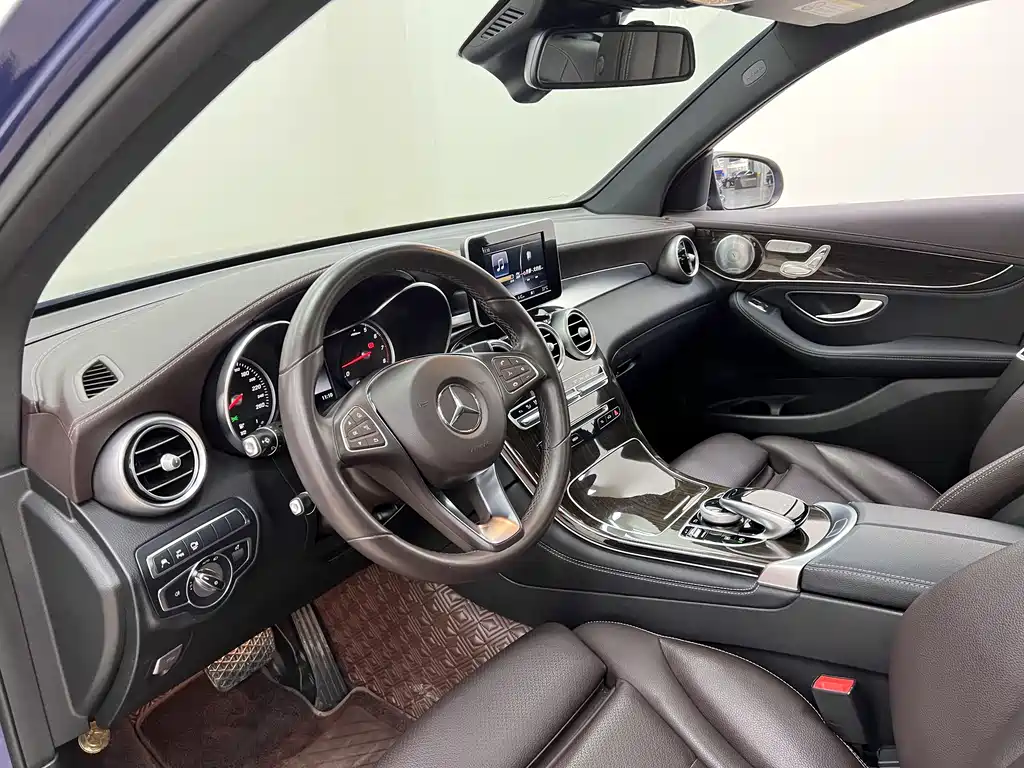 Mercedes-Benz 2018 Mercedes-Benz GLC 250 4MATIC Luxury 2018 - thumbnail 9