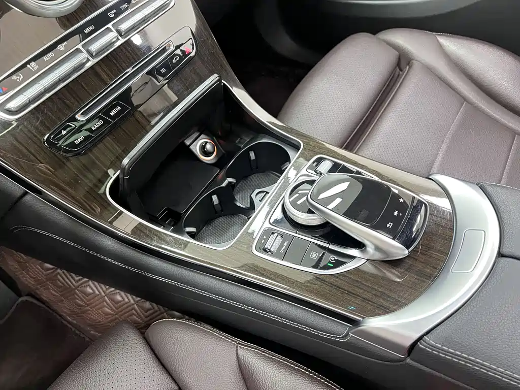 Mercedes-Benz 2018 Mercedes-Benz GLC 250 4MATIC Luxury 2018 - thumbnail 23