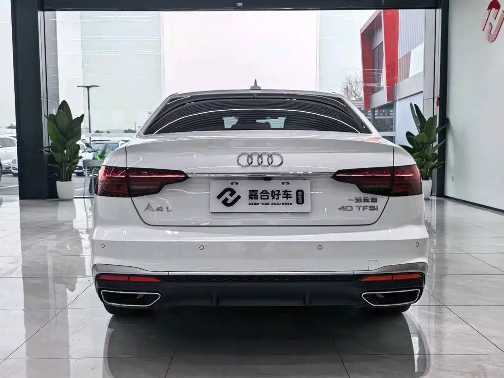 Audi Audi A4L 2022 40 TFSI Luxury Elegant Model 2022 - thumbnail 20