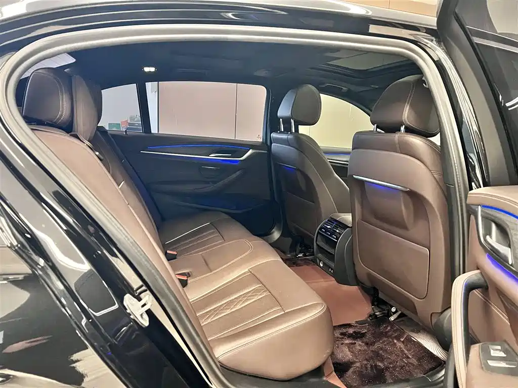 BMW BMW 5 Series 2021 530Li Leading Model M Sport Package 2021 - thumbnail 18