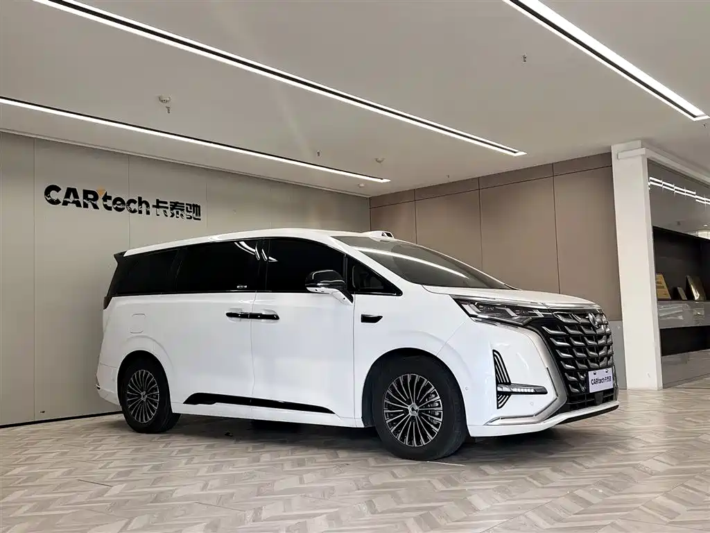 Denza DENZA D9 2025 DM-i Intelligent Driving Edition 1020 AWD Premium Model 2025 - thumbnail 2