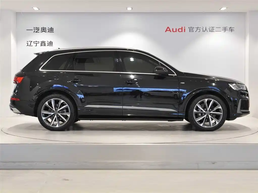 Audi Audi Q7 2022 55 TFSI quattro S line Sport 2022 - thumbnail 3