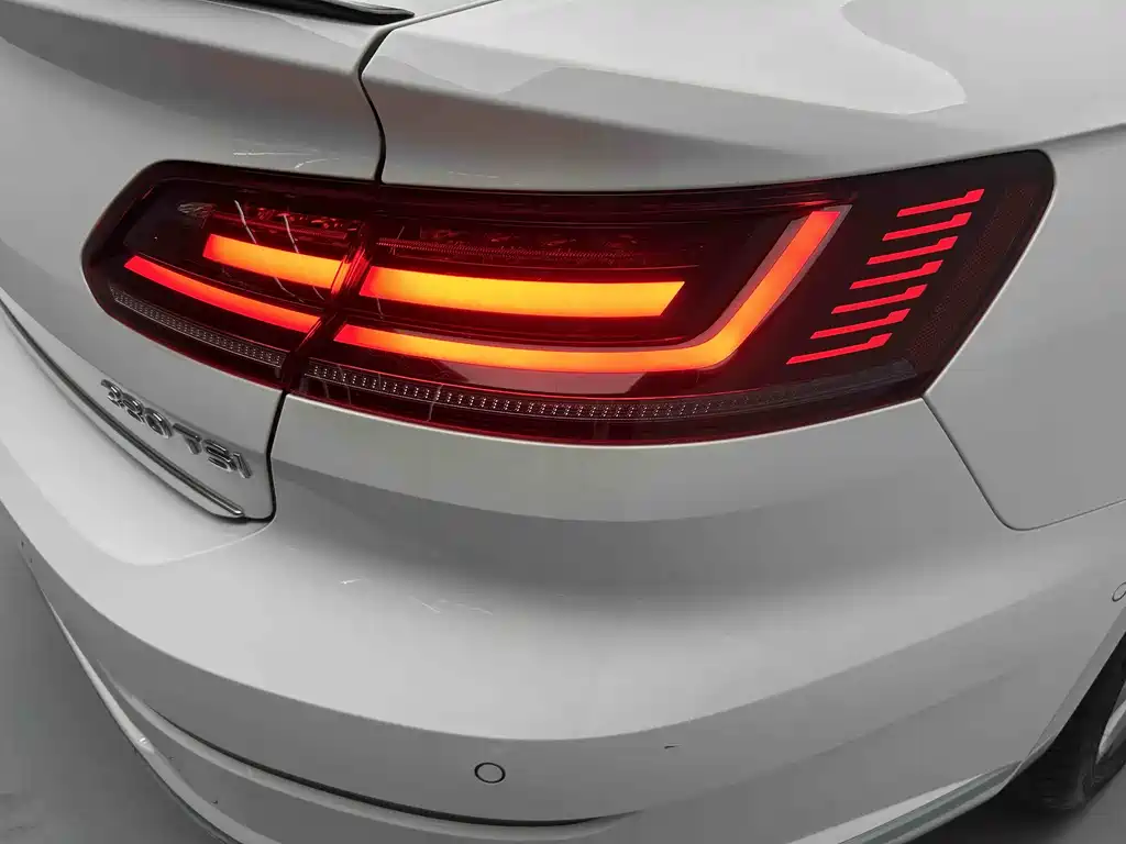 Volkswagen FAW-Volkswagen CC 2021 380TSI Dazzling Edition 2022 - thumbnail 2
