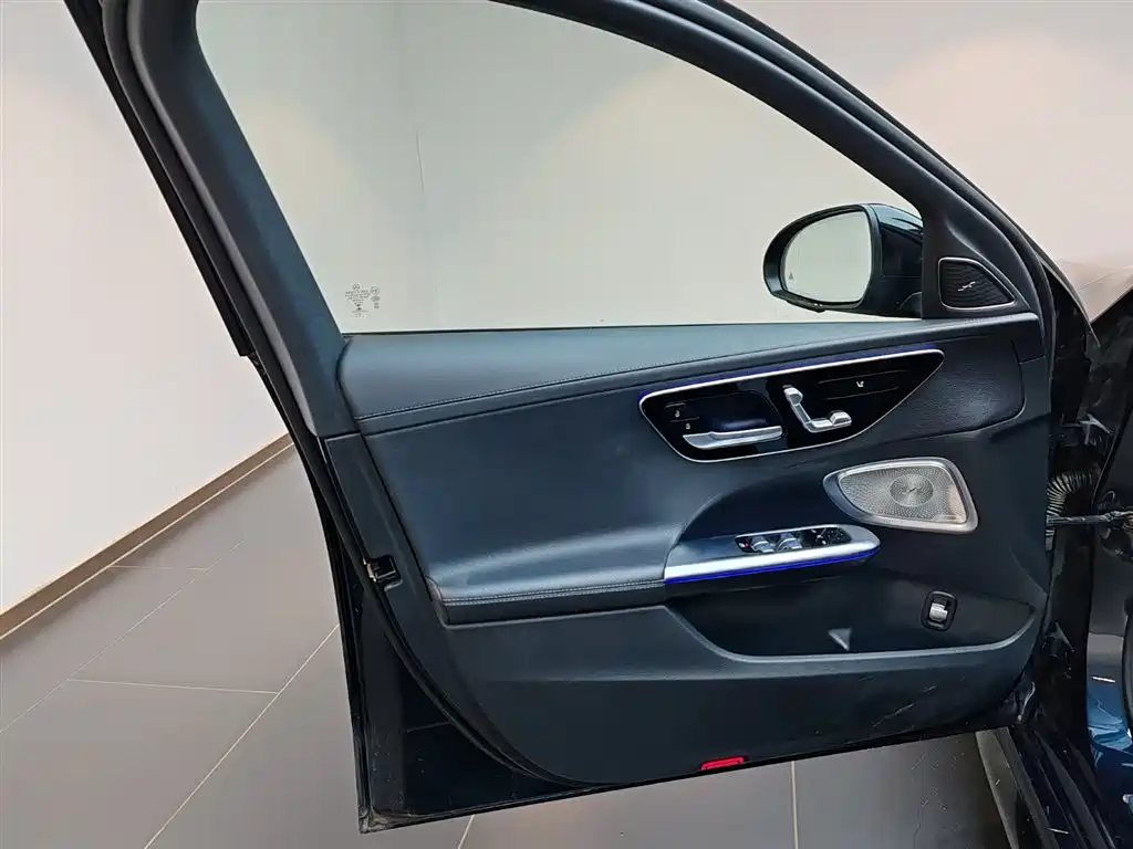 Mercedes-Benz Mercedes-Benz C-Class 2022 C 260 L Night Sport Edition 2022 - thumbnail 8